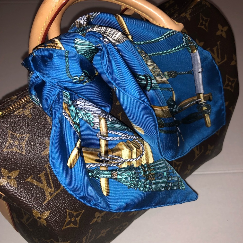 🇫🇷 HERMES "Passementerie" blue silk scarf 🇫🇷